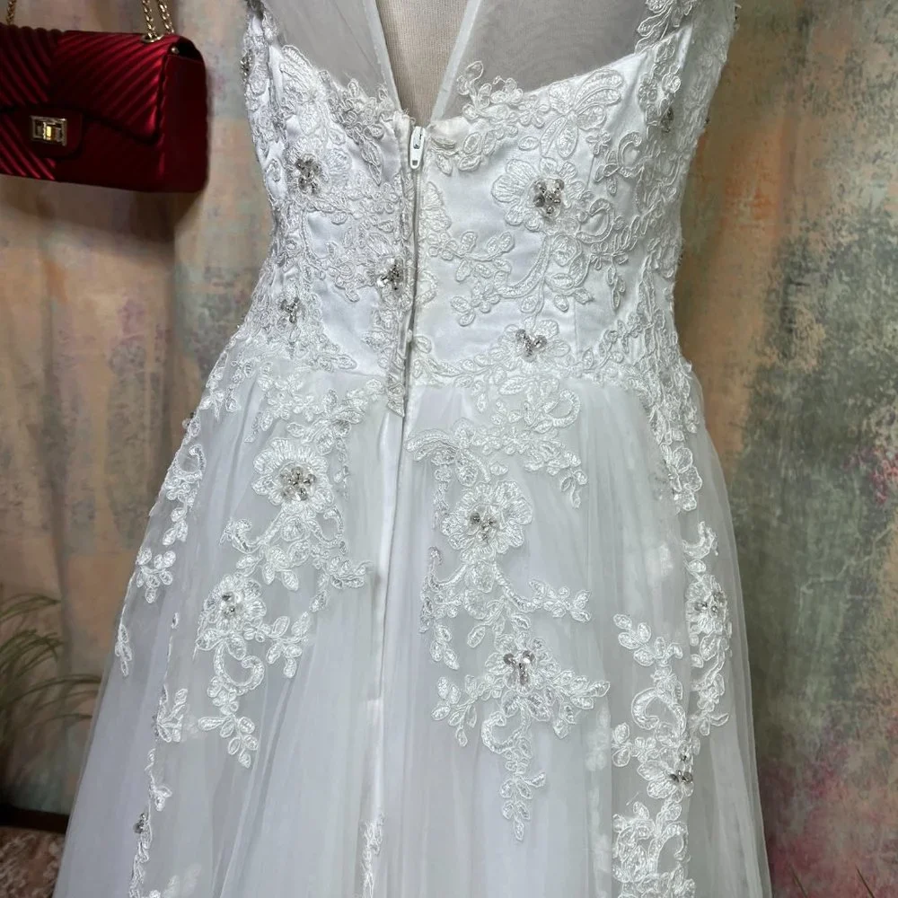 📌 JJs House Princess Wedding Gown, Tulle, Lace and Beading, Sleeveless - Picture 9 of 16